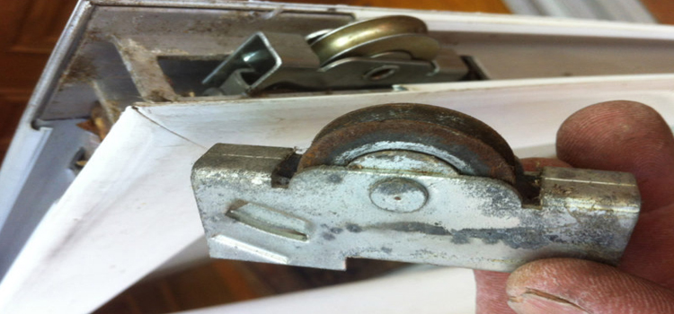 screen door roller repair in Brea